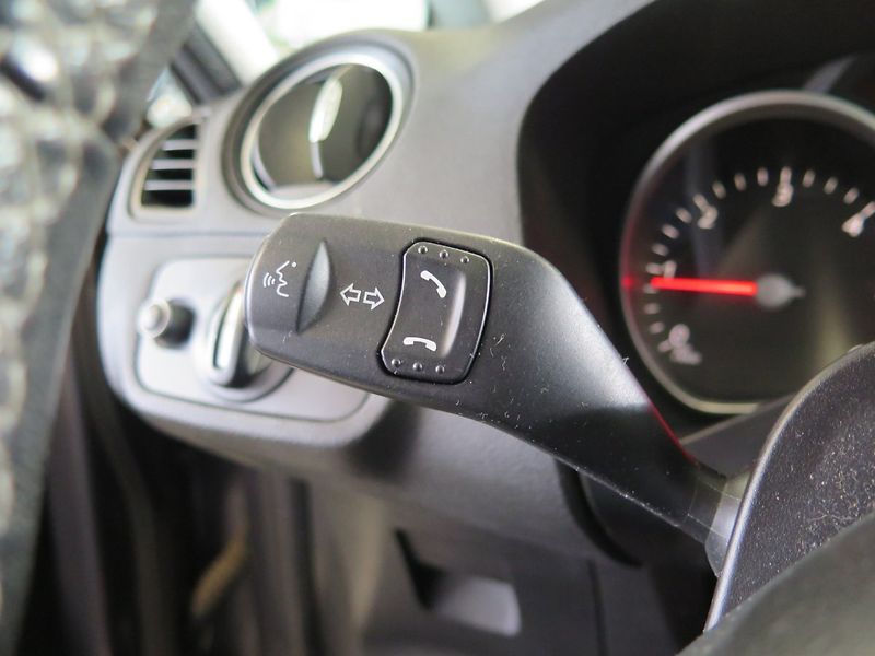 Ford S-MAX (2013) 2.0TDCi,navi,výhřev,tažné,STK - fotka 12 z 27