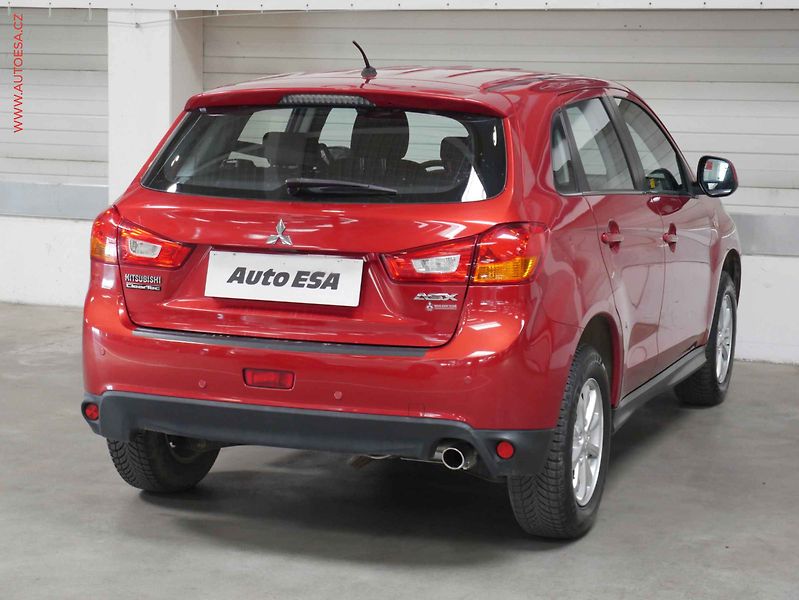 Mitsubishi ASX (2015) 1.6 MiVC, 1.maj,ČR, AC, temp - fotka 6 z 17