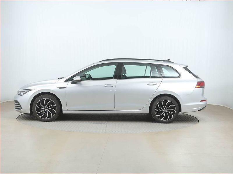Volkswagen Golf (2021) Style 1.5 TSI - fotka 3 z 6