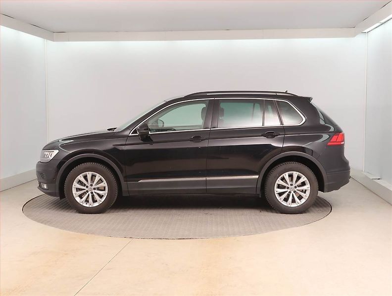 Volkswagen Tiguan (2020) Highline 2.0 TSI - fotka 3 z 17