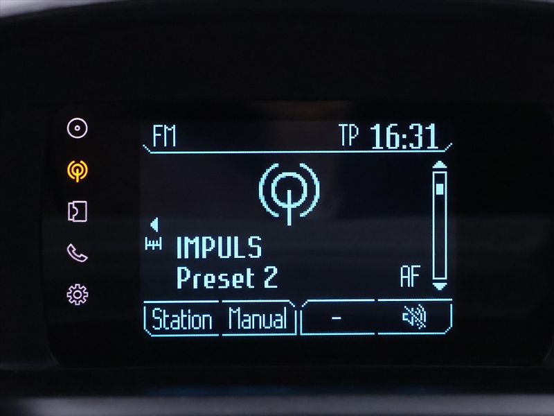 Ford Kuga 1,5 EcoBoost 110kW CZ Trend - fotka 18 z 30