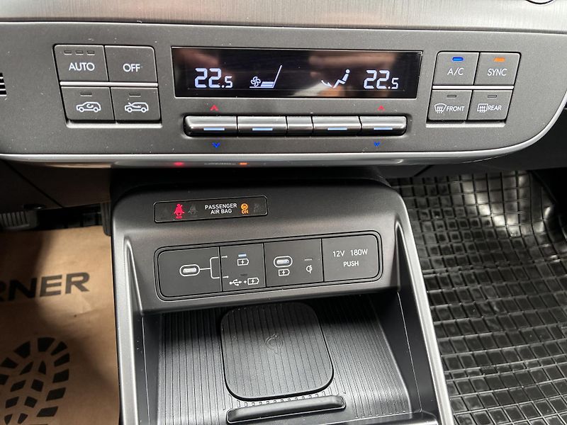 Hyundai Kona 1.0-88KW,AUTOMAT REZERVACE - fotka 21 z 34