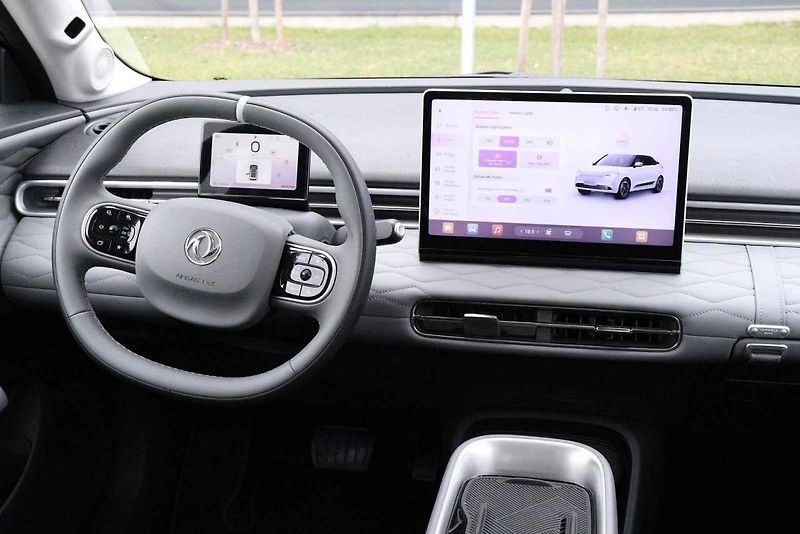 Dongfeng Box v základní výbavě E1.