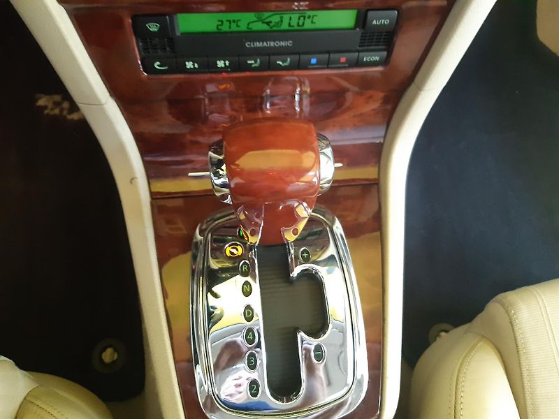 Škoda Superb 2.5 TDI AUTOMAT DIGIKLIMA - fotka 11 z 24