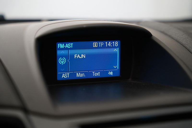 Ford Fiesta - fotka 19 z 27
