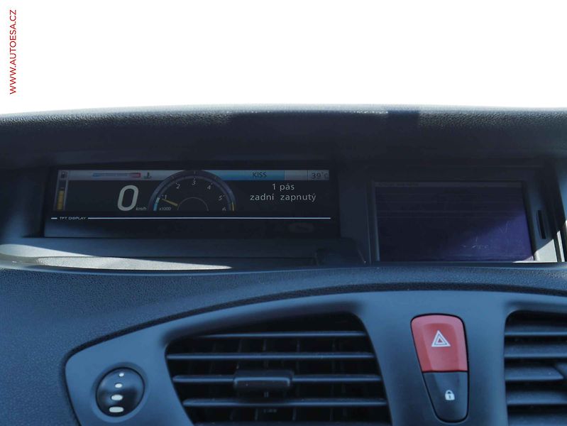 Renault Scénic (2010) 1.5dCi, AC, temp - fotka 14 z 16
