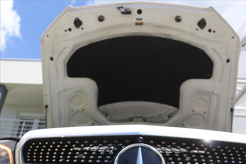 Mercedes-Benz Třídy E 4 MATIC 1.maj ČR DPH,59TKM - fotka 45 z 53
