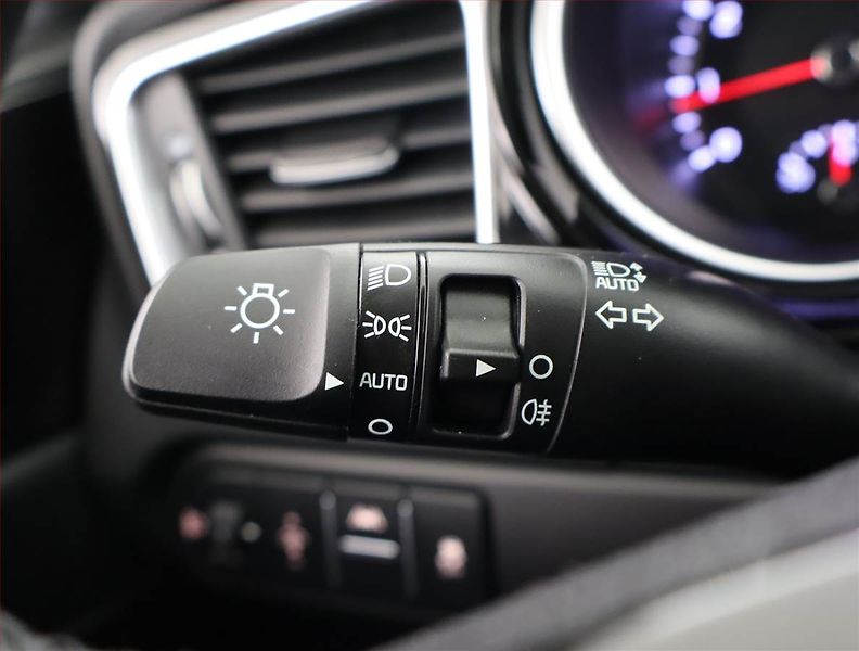 Kia XCeed (2025) Exclusive 1.5 T-GDI - fotka 16 z 24