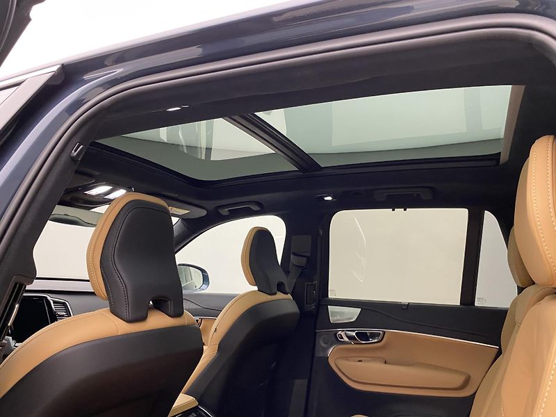 Volvo XC90 B5 AWD BRIGHT ULTRA AUT CZ 7m - fotka 33 z 66