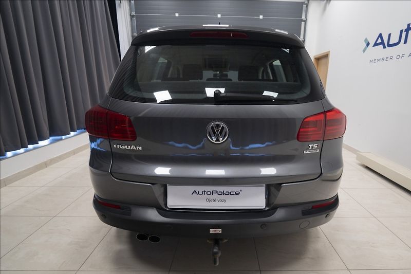 Volkswagen Tiguan 1,4 TSI KAMERA VÝHŘEV TAŽNÉ ČR - fotka 5 z 38