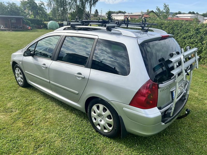 Peugeot 307 2.0HDI 66KW,PANORAMA,TZ,1MAJDR - fotka 5 z 46