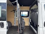 Peugeot Boxer 2,2 BHDI 103kW L2 Kombi Van - náhled 13