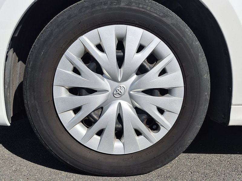 Toyota Yaris 1.5 HEV 1 CVT Comfort tech - fotka 23 z 24