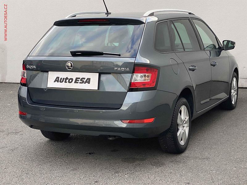 Škoda Fabia (2019) 1.0 TSi, Style, DSG - fotka 4 z 18