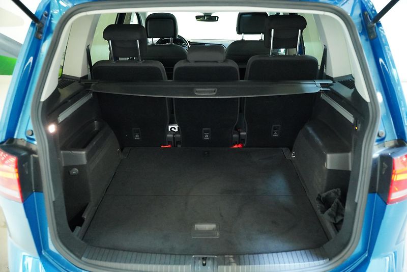 Volkswagen Touran - fotka 29 z 29