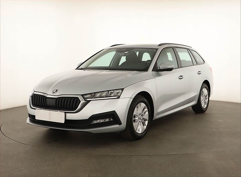 Škoda Octavia (2022) Ambition 2.0 TDI, ČR,1.maj - fotka 2 z 15