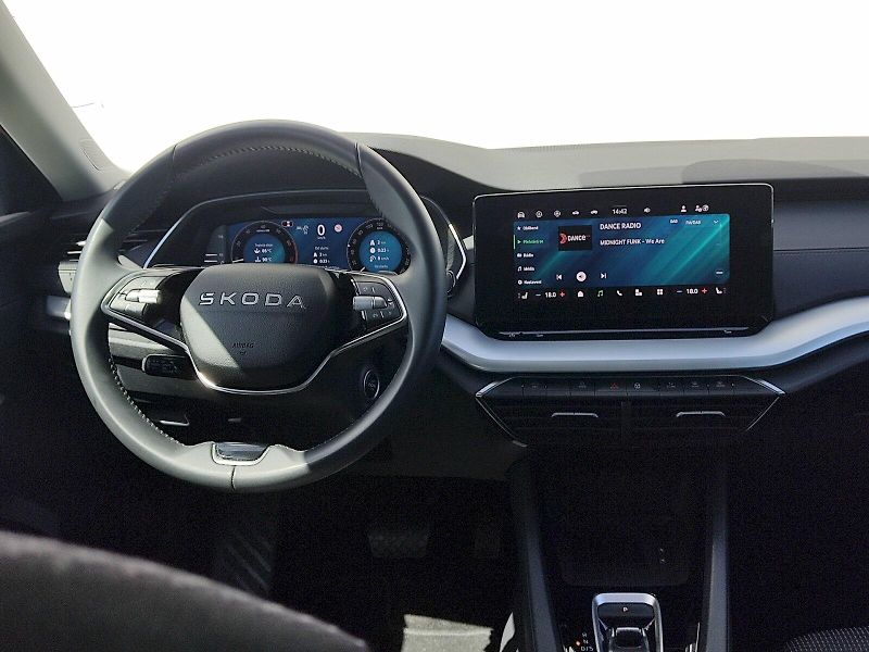 Škoda Octavia (2025) Combi Top Selection 1,5 Tsi 85 - fotka 6 z 35