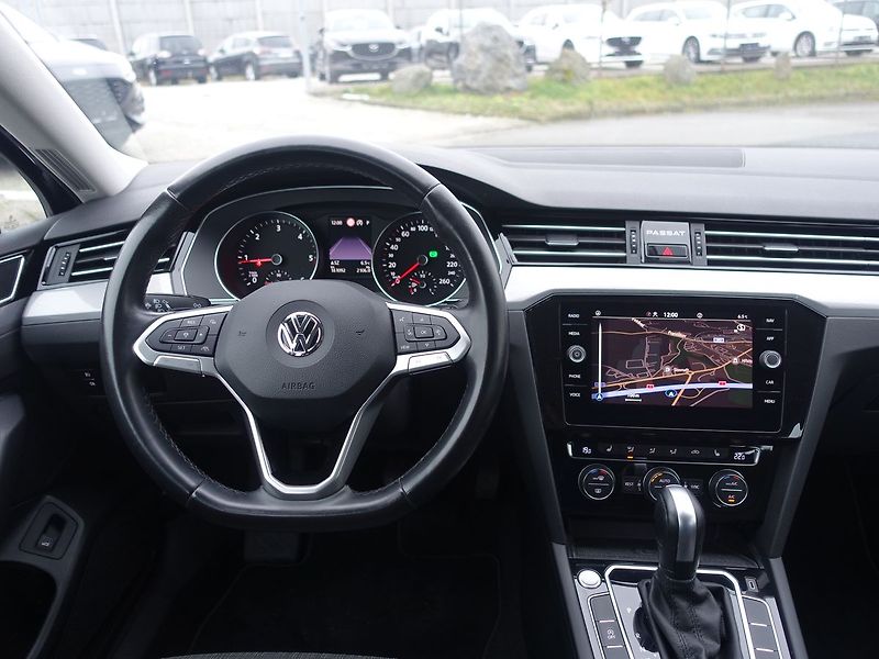 Volkswagen Passat 2.0 TDi LED SVĚTLA, ACC, DSG - fotka 7 z 38