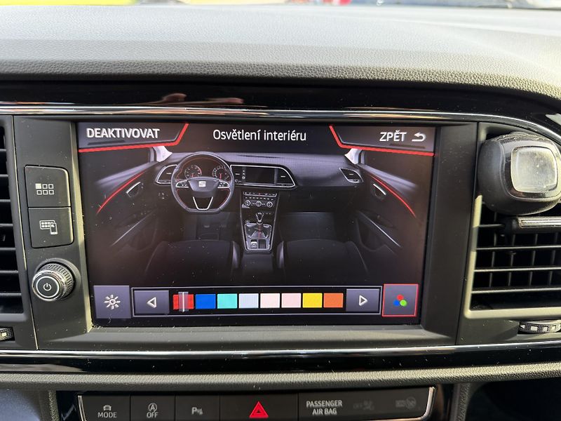 Seat Leon FR 1,5 TSi/96kW - LED,TZ,..... - fotka 23 z 66
