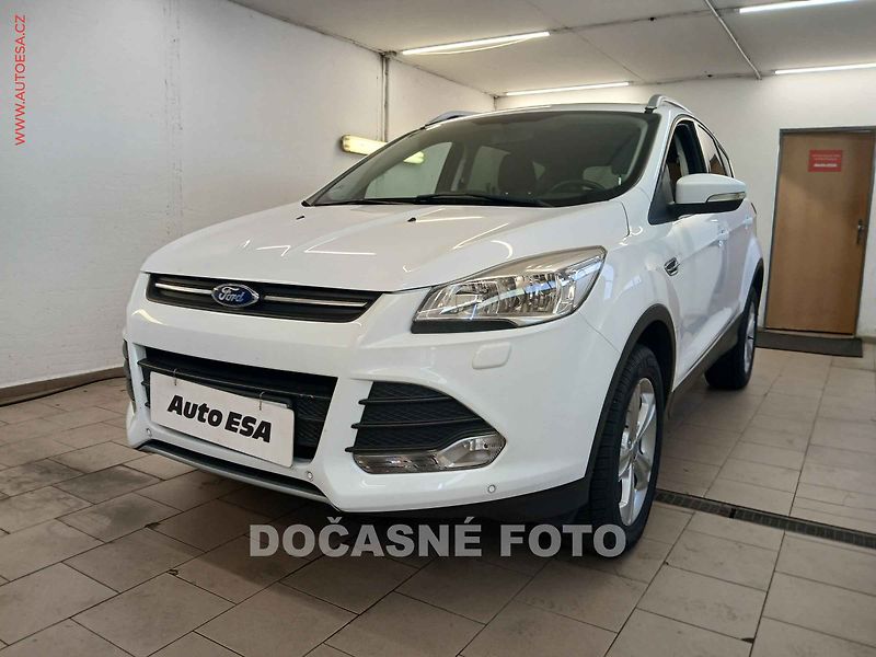 Ford Kuga (2015) 1.5 EB, AC, park.čidla - fotka 1 z 3