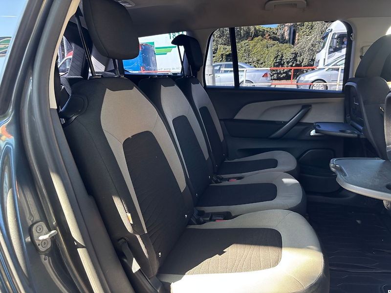 Citroën Grand C4 Picasso 1.6HDi.7MÍST.DPH.ČR.1MAJ.DPH.Z - fotka 27 z 48