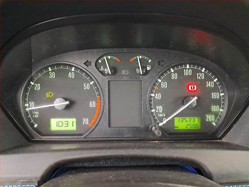 Škoda Fabia (2001) 1.4, nová STK, oblíbený vůz - fotka 11 z 13