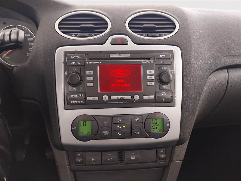 Ford Focus (2005) 1.6 TDCi, po STK, Tažné, Klima - fotka 12 z 19