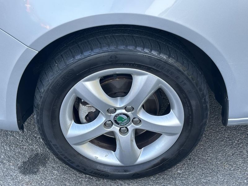 Škoda Fabia (2011) KOMBI 1.2TSI/63kW TZ* KLIMA* - fotka 36 z 37