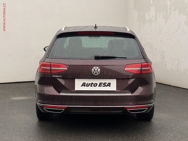 Volkswagen Passat (2015) 2.0 TDi, ČR, Highline, LED - fotka 5 z 18