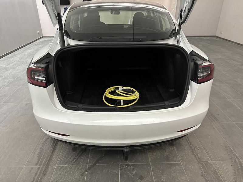Tesla Model 3 STAND. RANGE 208w TZ SOH 94,7% - fotka 8 z 12