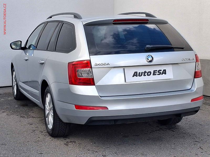 Škoda Octavia (2016) 1.6TDi, ČR, AC, výhřev sed - fotka 6 z 14