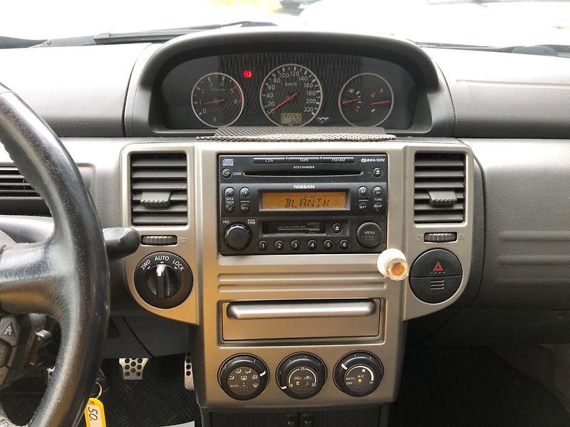 Nissan X-Trail (2005) 2.2 DCi 4x4 - fotka 18 z 24