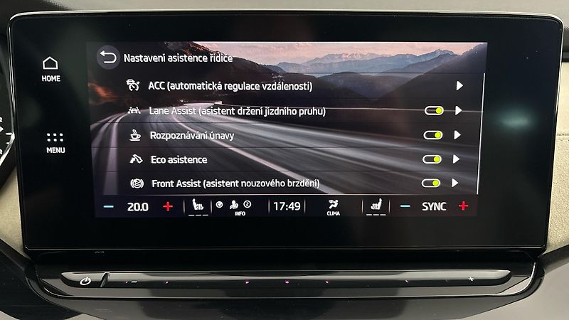 Škoda Octavia 2.0 TDI DSG Style - fotka 26 z 29