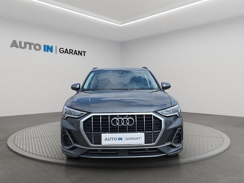 Audi Q3 (2021) S-Line 1.5 TFSi 110kw, ČR - fotka 2 z 26