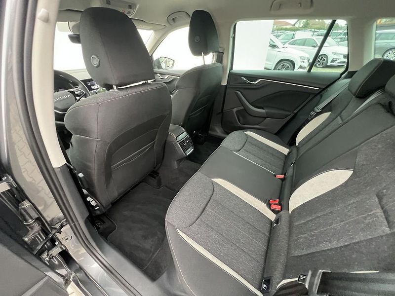 Škoda Kamiq Top Selection 1.0 TSI 85 kW - fotka 13 z 30