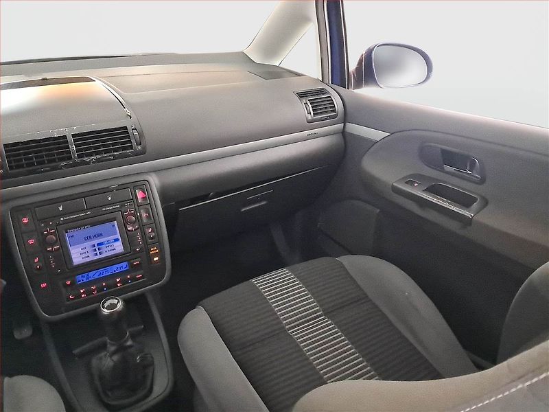 Volkswagen Sharan (2009) 2.0 TDI, 7 míst, Xenony - fotka 8 z 17