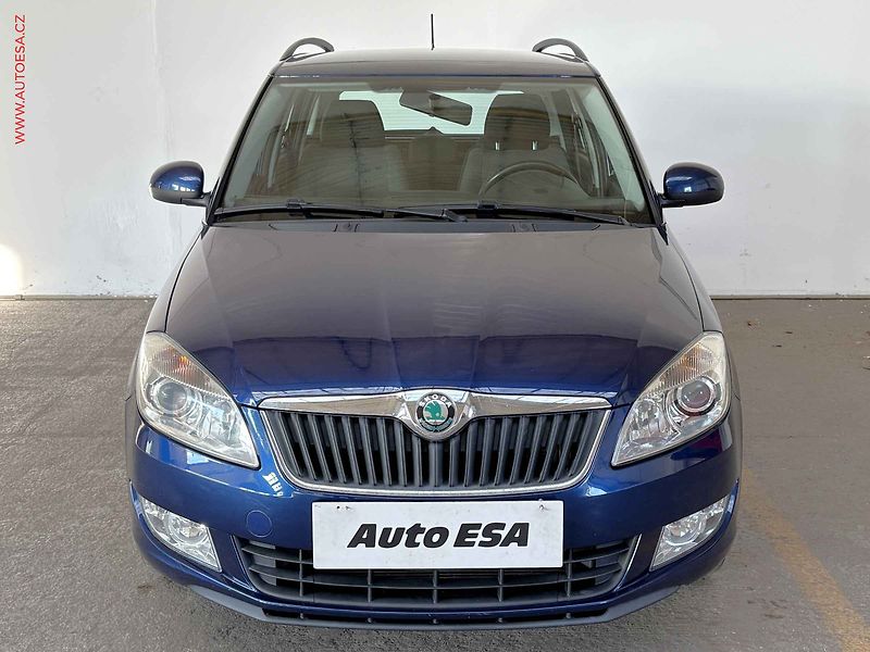 Škoda Fabia (2012) 1.2 tsi, ČR, autoAC - fotka 2 z 15