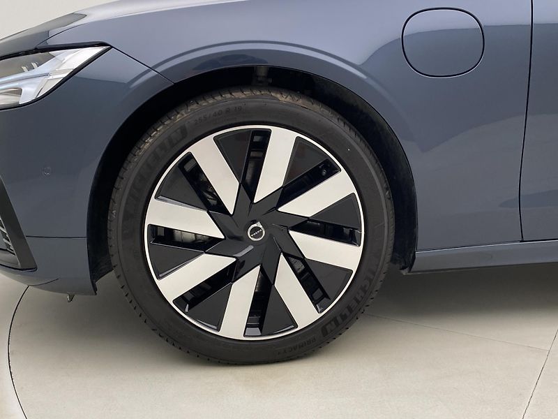 Volvo V90 T8 AWD RECHARGE DARK PLUS AUT - fotka 38 z 65