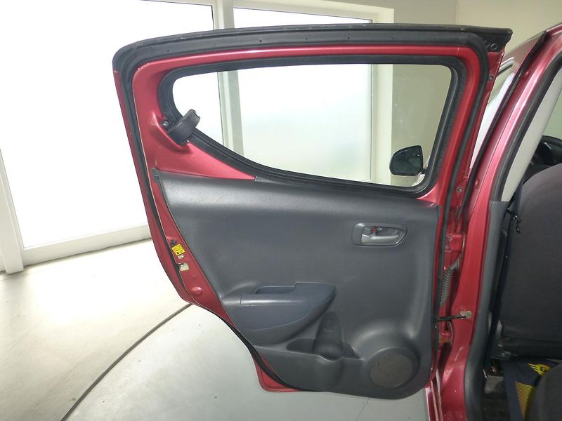 Suzuki Alto (2010) 1,0-50KW**KLIMATIZACE - fotka 12 z 24