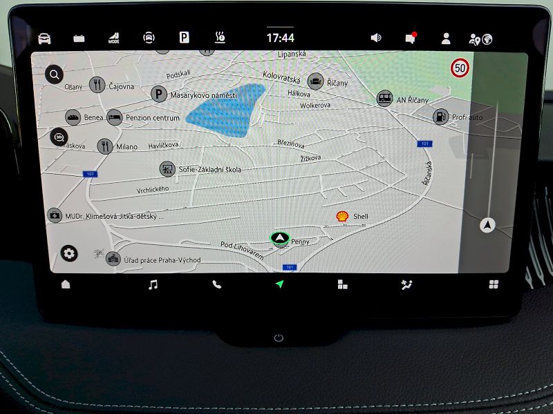 Škoda Superb (2025) Combi iV SportLine DSG 1,5TSi - fotka 28 z 35