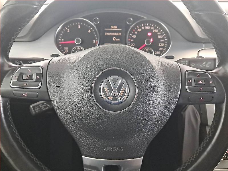 Volkswagen Passat CC (2010) 2.0 TDI, Navi, Xenony - fotka 15 z 24