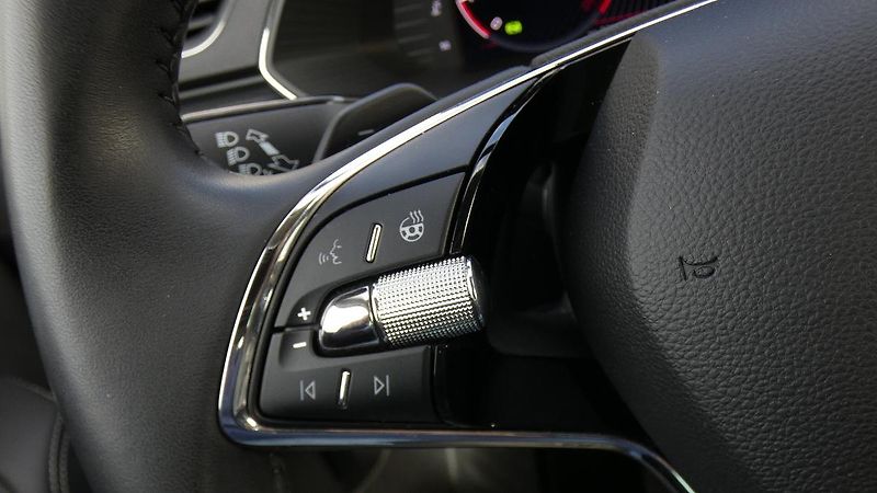 Škoda Superb 2,0 TDI 147kw 4x4 DSG Style - fotka 12 z 27