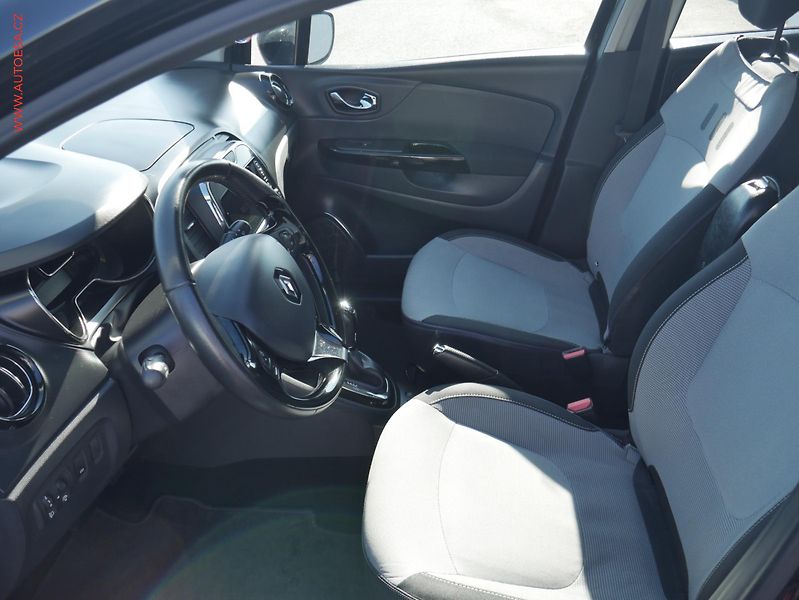 Renault Captur (2016) 1.2 TCe, AT, park.asist - fotka 9 z 15