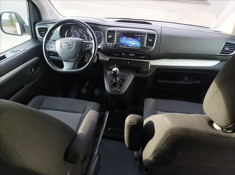 Toyota ProAce Verso 2,0 Shuttle Business 8S L2 - fotka 9 z 20
