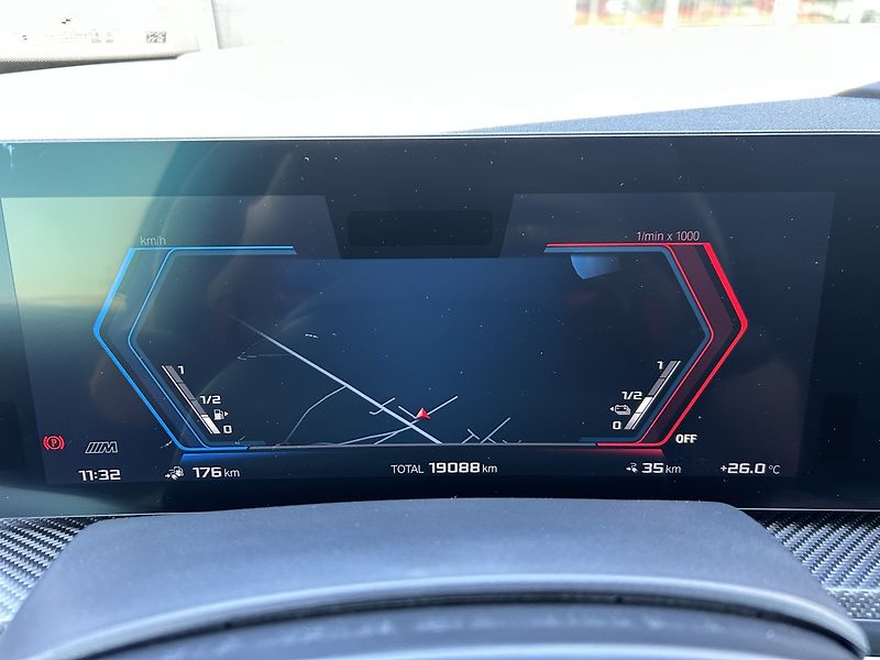 BMW XM 4.4 V8 ZÁRUKA - fotka 26 z 43