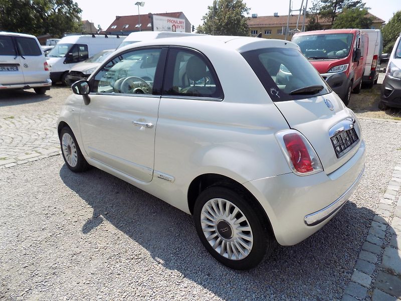 Fiat 500 1,2I 51 KW LOUNGE AUTOKLIMA - fotka 14 z 42