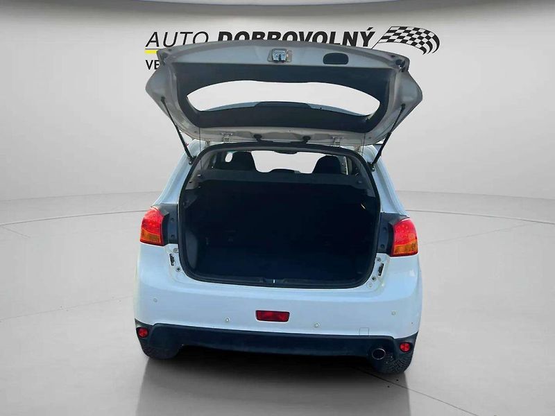 Mitsubishi ASX 2.2 Di-D (110kW) 4WD AT6/8234 - fotka 38 z 50