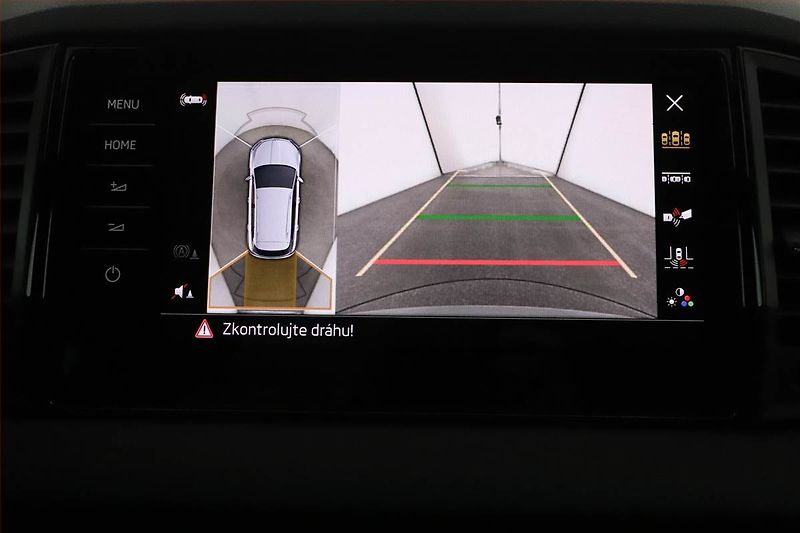 Škoda Karoq (2025) 1.5 TSI, Sportline, Navigace - fotka 18 z 20