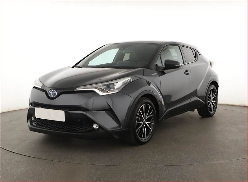Toyota C-HR (2018) 1.8 Hybrid - fotka 2 z 18