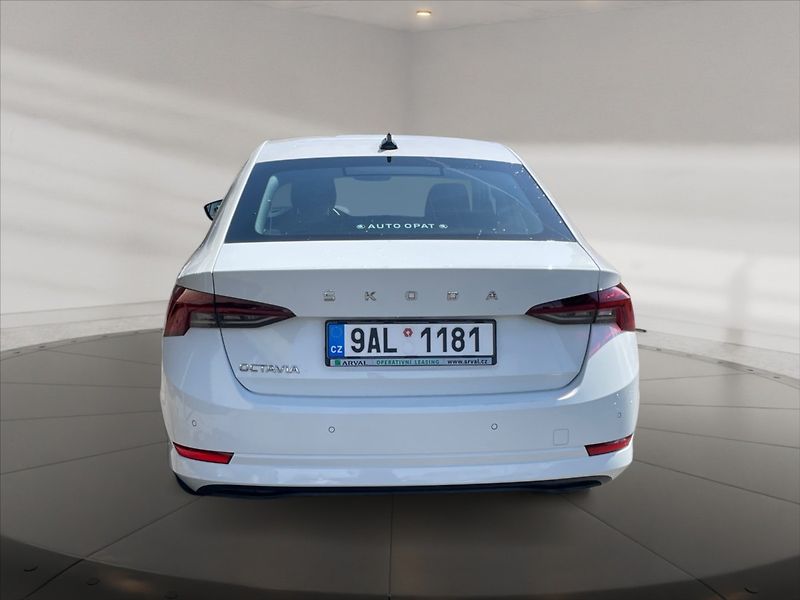Škoda Octavia 1,5 TSI 110 Style - fotka 5 z 11
